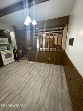 9505 E Laurens Ln in Knoxville, TN - Building Photo - Building Photo