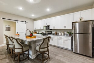 Spires 27 in Ocala, FL - Building Photo