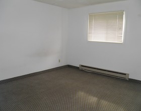 323 N 7th St in Thermopolis, WY - Foto de edificio - Interior Photo