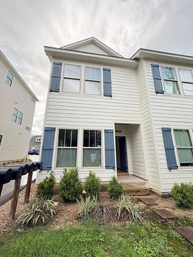 property at 1327 N Bronough St