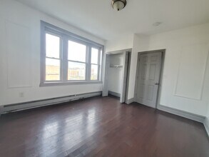 113 Martin Luther King Jr Dr, Unit 2B in Jersey City, NJ - Building Photo - Building Photo