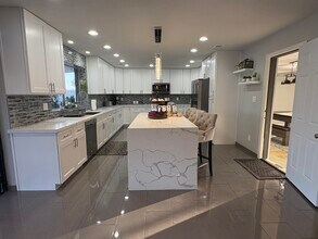 11215 N 37th Ave in Phoenix, AZ - Building Photo - Building Photo
