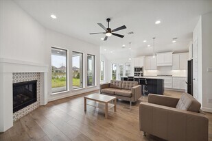 645 Cape Capri Dr in Katy, TX - Building Photo