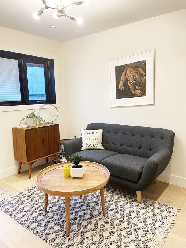 property at 282 E 18th Ave