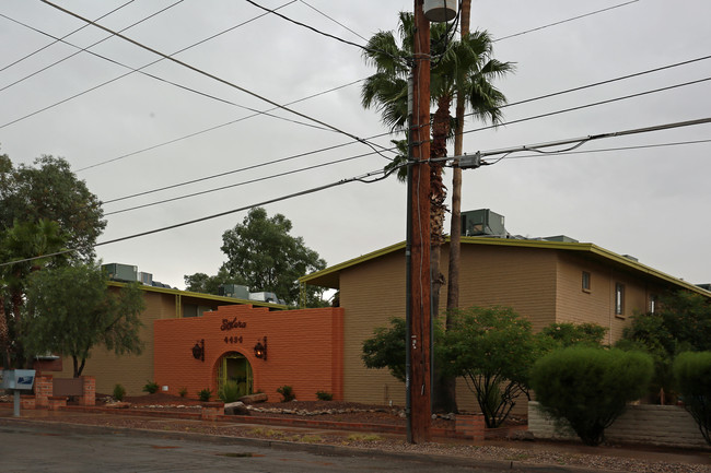 Solera Apartments in Tucson, AZ - Building Photo - Building Photo