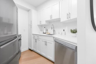 Edmonton House in Edmonton, AB - Building Photo - Building Photo