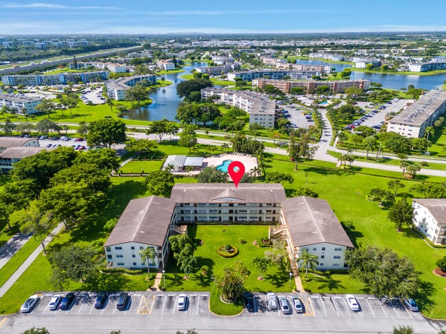 204 Mansfield E, Unit 204 Mansfield E in Boca Raton, FL - Building Photo - Building Photo