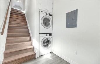 404 Montreal St in Kingston, ON - Building Photo - Building Photo