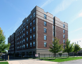 Senior Suites of Washington Heights in Chicago, IL - Building Photo - Building Photo