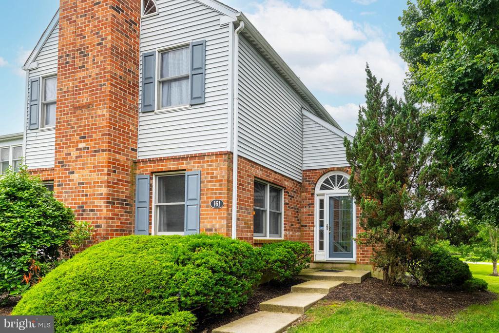 161 William Penn Dr in Norristown, PA - Building Photo