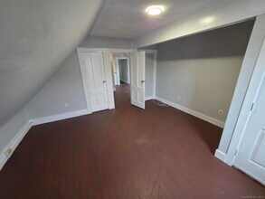 186 Farren Ave in New Haven, CT - Building Photo - Building Photo