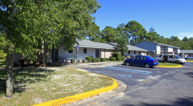 Pine Ridge Apartments in Port St. Joe, FL - Building Photo - Building Photo