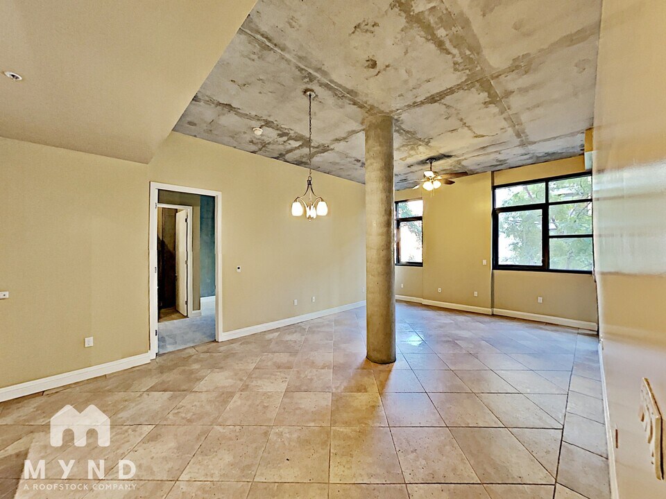 1050 Island Ave in San Diego, CA - Building Photo