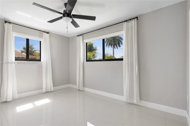 4165 W 5th Ln in Hialeah, FL - Building Photo - Building Photo