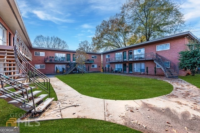 property at 1135 Woodland Ave NE