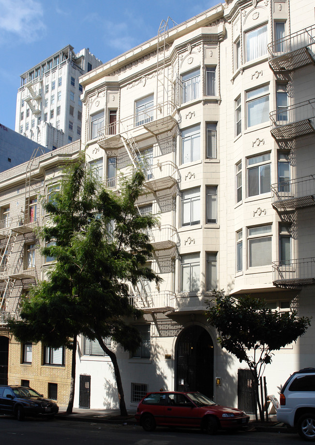 525 Leavenworth in San Francisco, CA - Building Photo - Building Photo