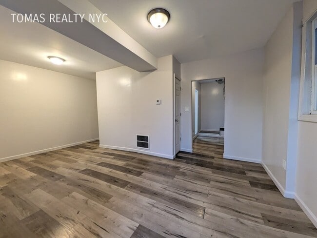 property at 28 Vineyard Ave