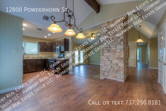 12800 Powderhorn St in Austin, TX - Building Photo - Building Photo