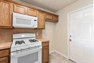 10241 Azalea Village Dr in Houston, TX - Building Photo - Building Photo