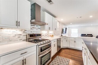 6330 Marquita Ave in Dallas, TX - Building Photo - Building Photo