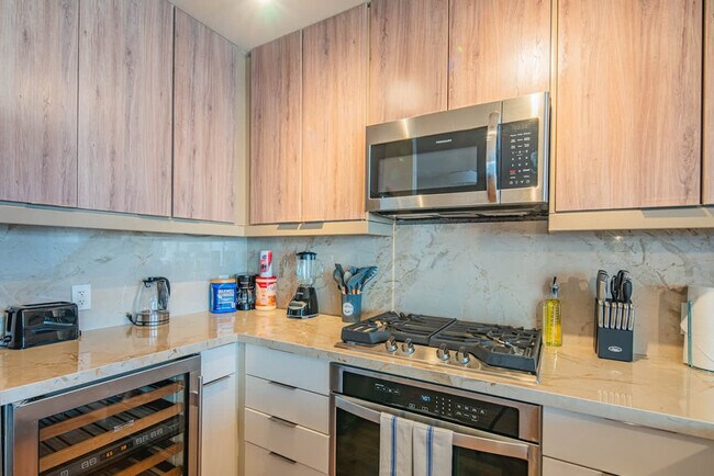 44 W Monroe St in Phoenix, AZ - Building Photo - Building Photo