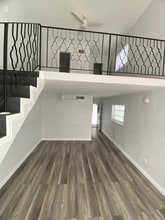 3700 NW 58th Ave, Unit 11 in Virginia Gardens, FL - Foto de edificio - Building Photo