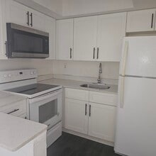 5200 NW 18th St in Lauderhill, FL - Building Photo - Building Photo