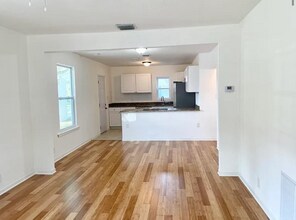 635 37th St in West Palm Beach, FL - Foto de edificio - Building Photo