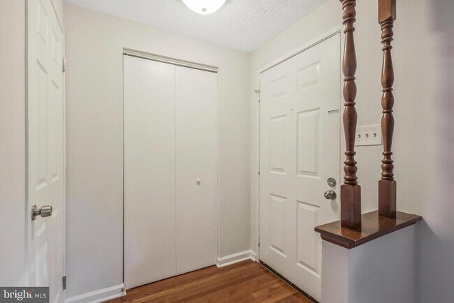 319 James St in Falls Church, VA - Building Photo - Building Photo