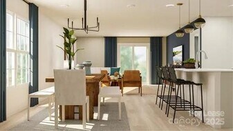 10309 Chatham Run Ln in Charlotte, NC - Building Photo