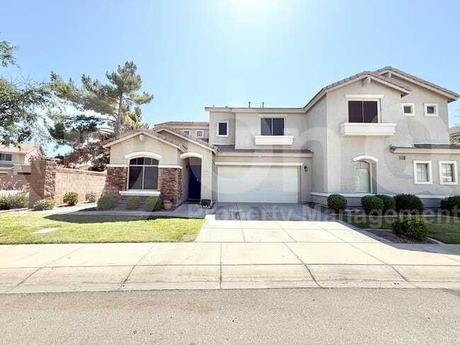 property at 3913 S Crosscreek Dr