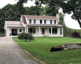 49 Benton Hill Rd in Sharon, CT - Building Photo