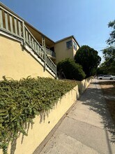 4363-4377 Sunset Dr in Los Angeles, CA - Building Photo - Building Photo