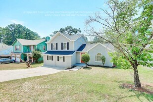 4511 Yorkdale Dr in Decatur, GA - Building Photo