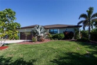 6030 Birnam Wood Ln in Ft. Myers, FL - Building Photo - Building Photo