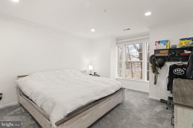 12286 Ashmont Ct in Woodbridge, VA - Building Photo - Building Photo