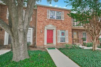 2308 Winrock Blvd in Houston, TX - Building Photo - Building Photo