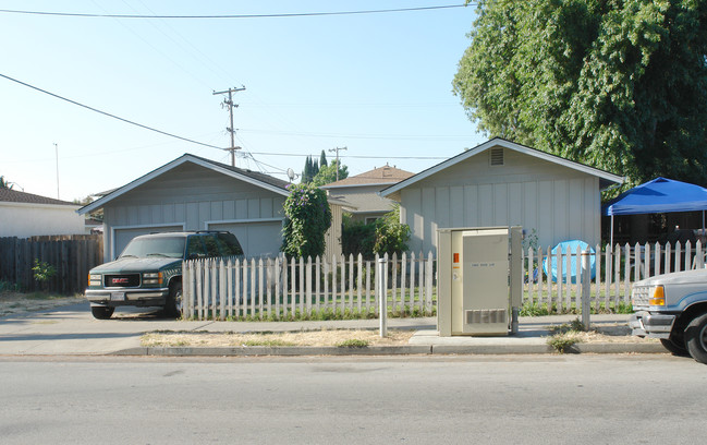 132-134 Budd Ave in Campbell, CA - Building Photo - Building Photo