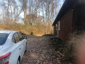 1122 Gringo Rd in Aliquippa, PA - Building Photo - Building Photo