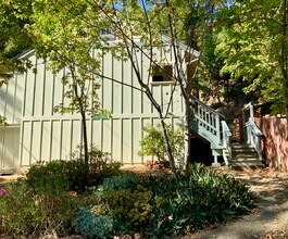 19140 Laurel Dr in Los Gatos, CA - Building Photo - Building Photo