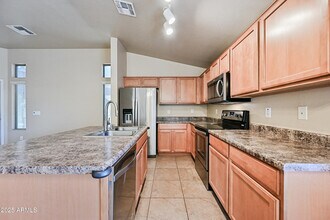 16620 S 48th St in Phoenix, AZ - Building Photo - Building Photo