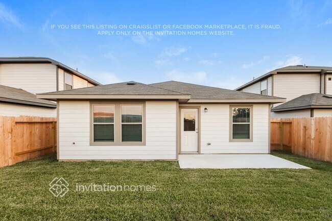 10711 Sunlit St in Cut And Shoot, TX - Foto de edificio - Building Photo