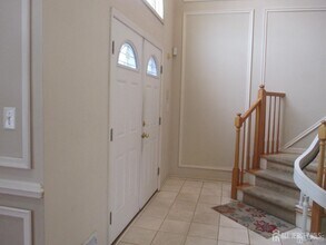 103 Tived Ln E in Edison, NJ - Building Photo - Building Photo