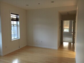 163 Chestnut Hill Ave, Unit 202 in Boston, MA - Building Photo - Building Photo