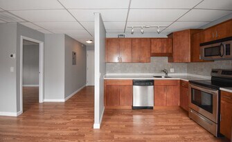 549 E 4th St in Boston, MA - Building Photo