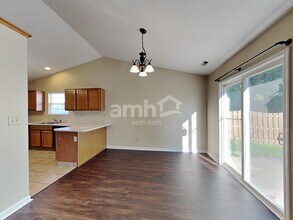 7457 Kidwell Dr in Indianapolis, IN - Foto de edificio - Building Photo