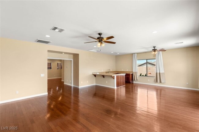 property at 17 Morninglow Pass