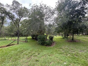 2130 Co Rd 243B in Wildwood, FL - Building Photo - Building Photo