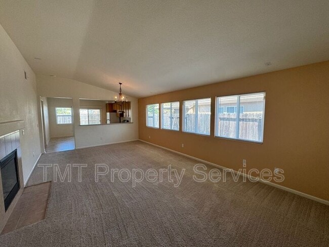 9084 Pebble Field Way in Sacramento, CA - Building Photo - Building Photo