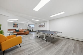 Lakewood Manor in Saskatoon, SK - Building Photo - Building Photo